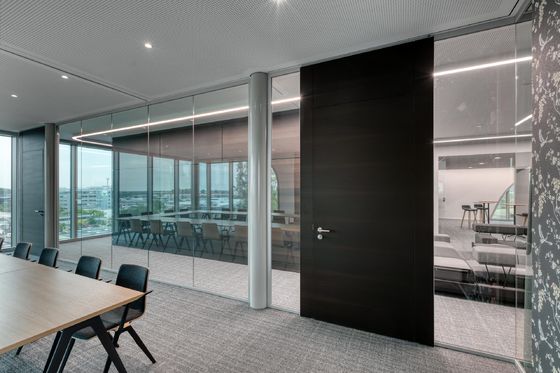 25mm Single Layer Glass Office Partition Wall - Tempered & Customizable