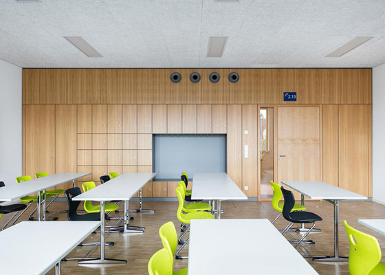 สะอาดต่อสิ่งแวดล้อม สามารถถอดถอนได้ ผนังแยกที่แข็งแกร่งจากสแตนเลส ป้องกันไฟ